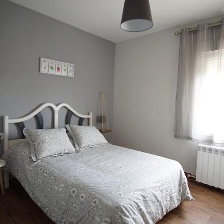La Casa Del Rio Villa Granja Llumes Eksteriør billede