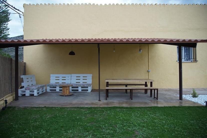 La Casa Del Rio Villa Granja Llumes Eksteriør billede